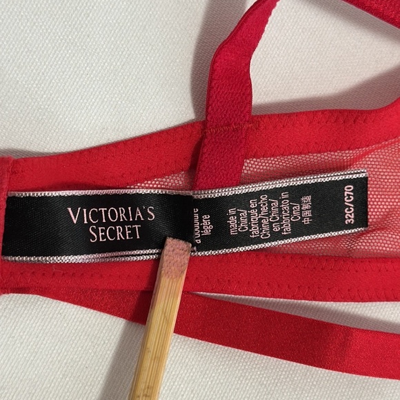 Victoria’s Secret Bra Very Sexy Lightly Lined Plunge Red Women's 32C/C70 - Picture 6 of 10